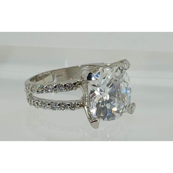 Vintage Ring Size 7 Silver Tone White Gold GP CZ Diamond Cocktail - Picture 4 of 10